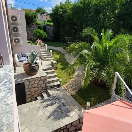 La Casa De Ines Novi Vinodolski