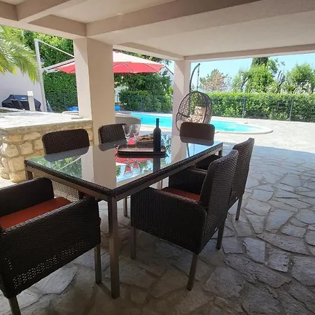 La Casa De Ines Novi Vinodolski